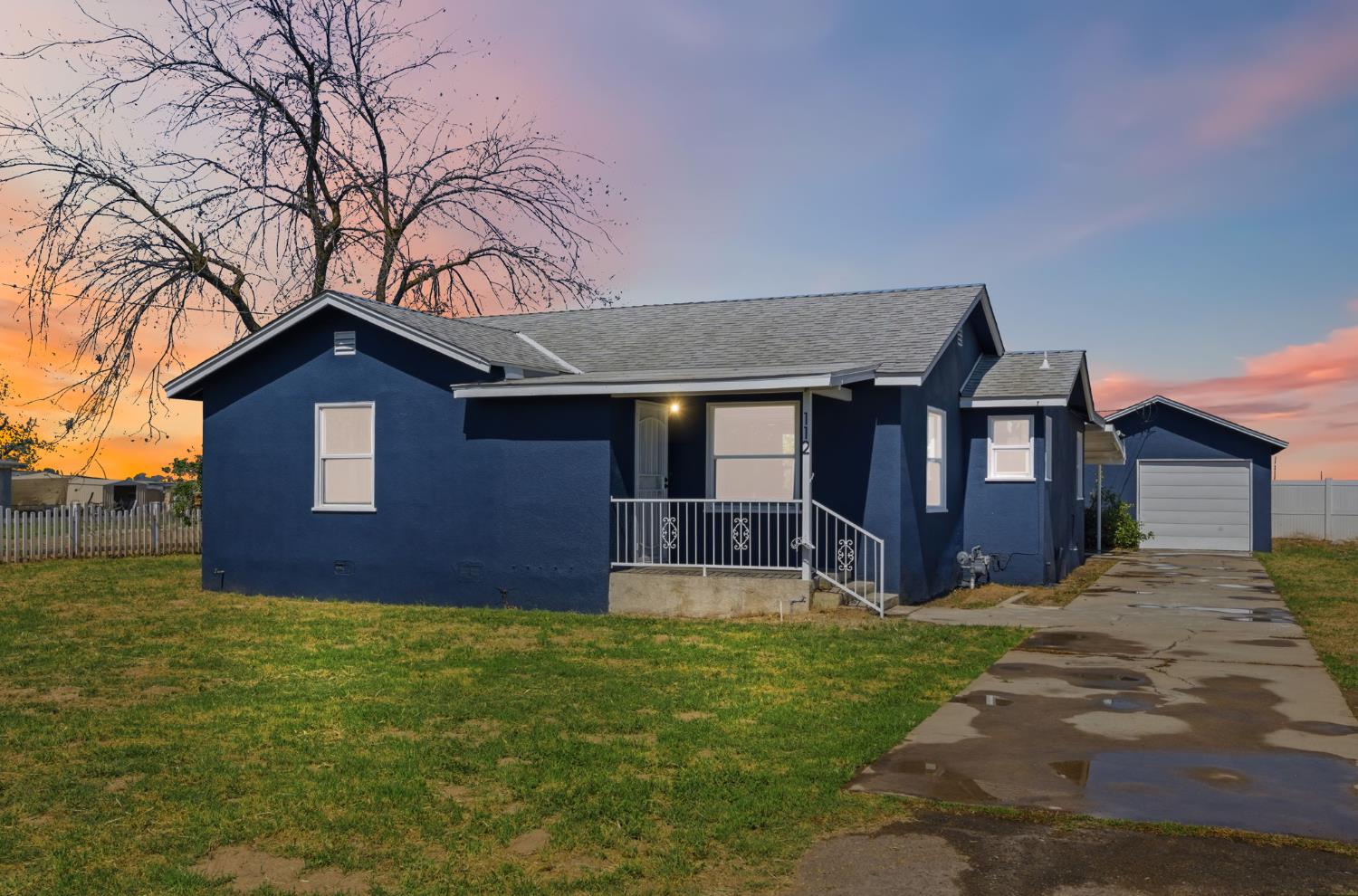 112 E Jefferson Ave, Fresno, CA 93706