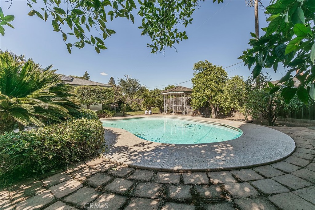 6326 N Bergeron, Fresno, CA 93704