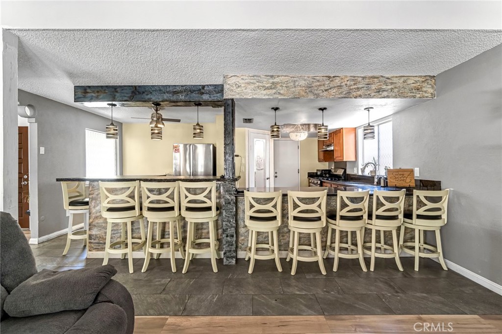 4883 E Geary St, Fresno, CA 93725