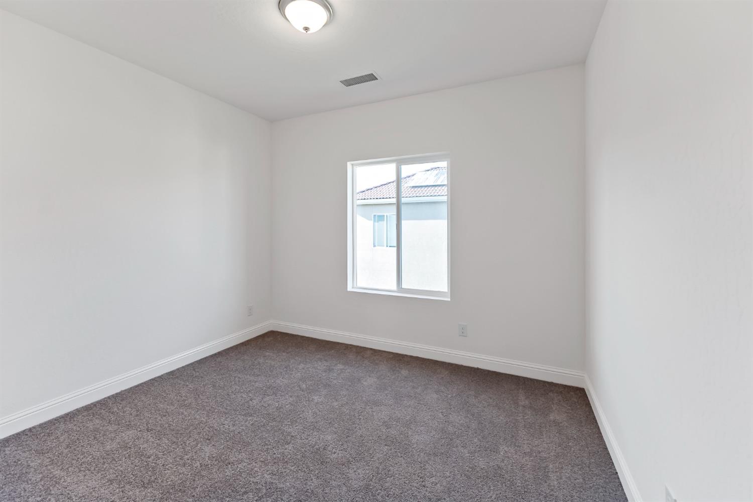 4422 W Langden Dr #Lot14, Fresno, CA 93722