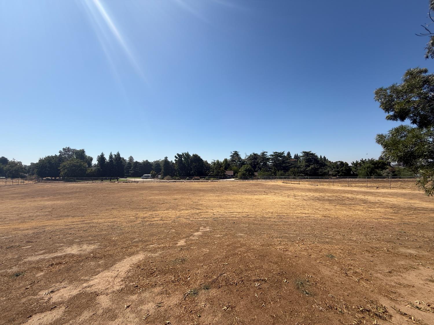 835 N Hornet Ave, Fresno, CA 93737