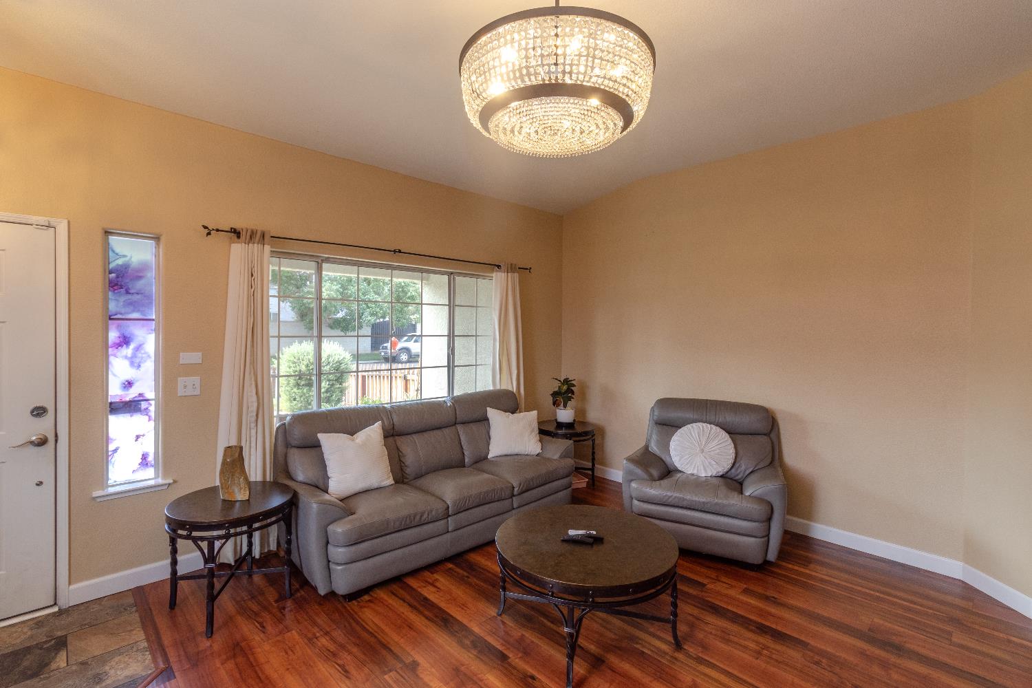 5504 W Browning Ave, Fresno, CA 93722