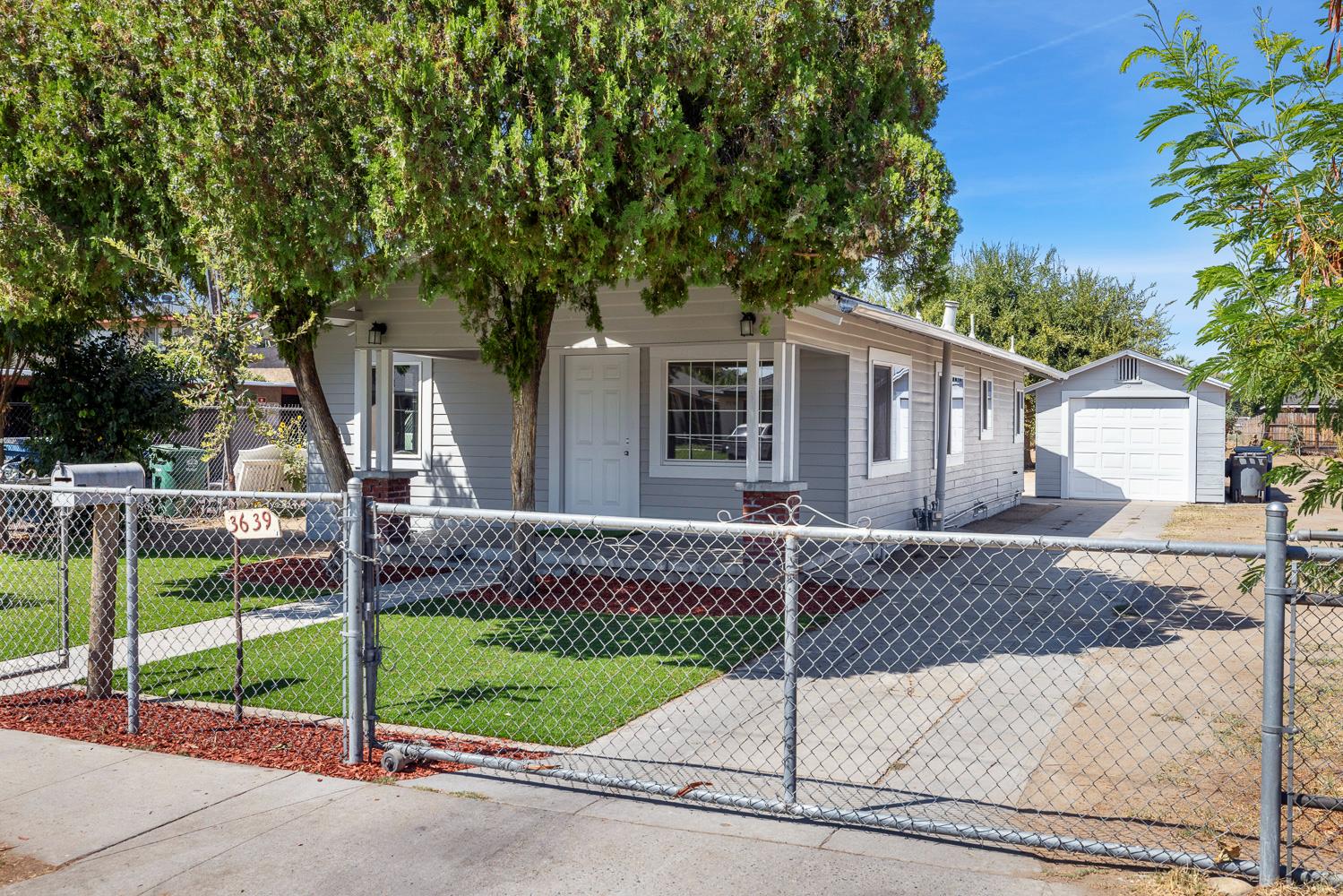 3639 E Lowe Ave, Fresno, CA 93702