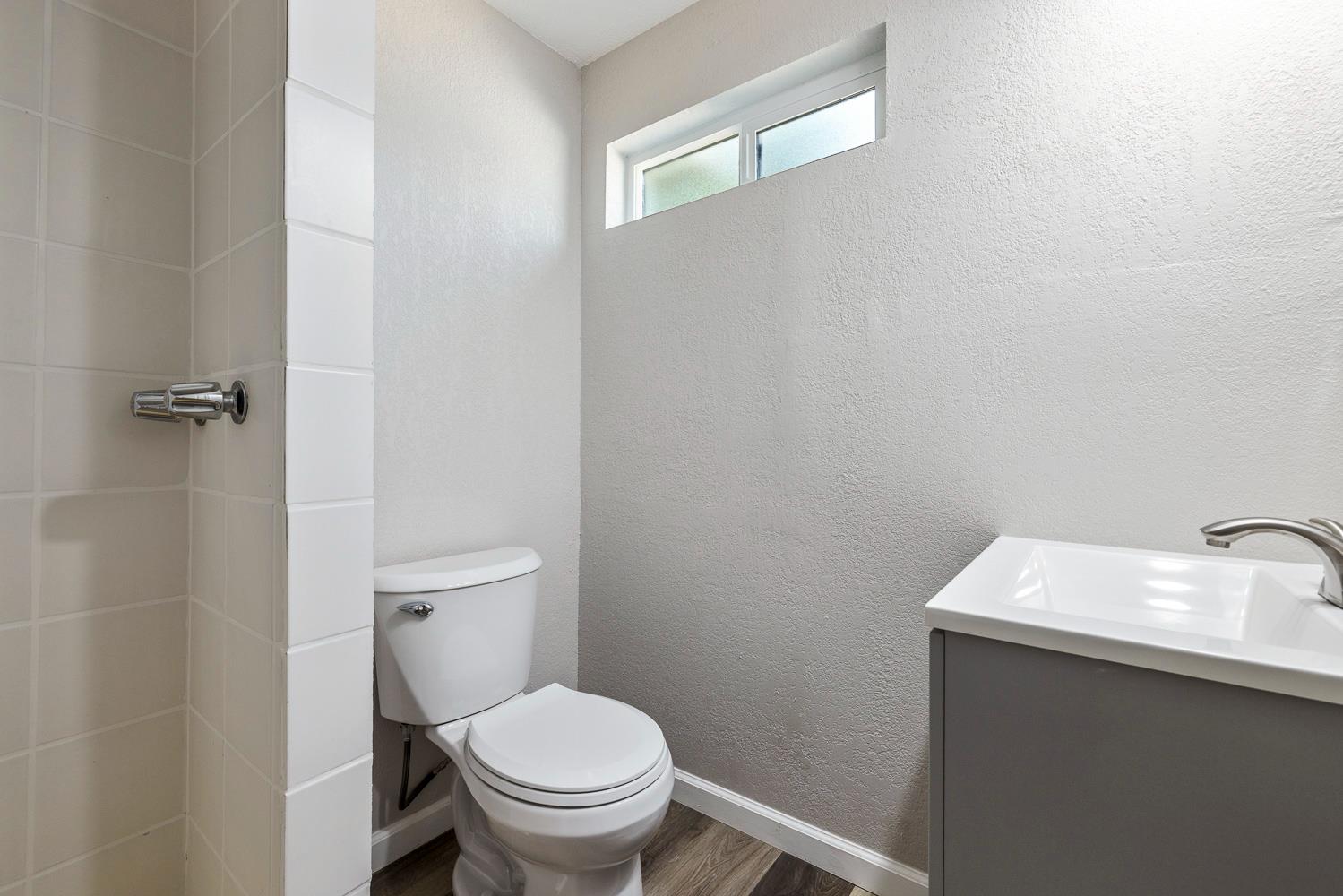 3639 E Lowe Ave, Fresno, CA 93702