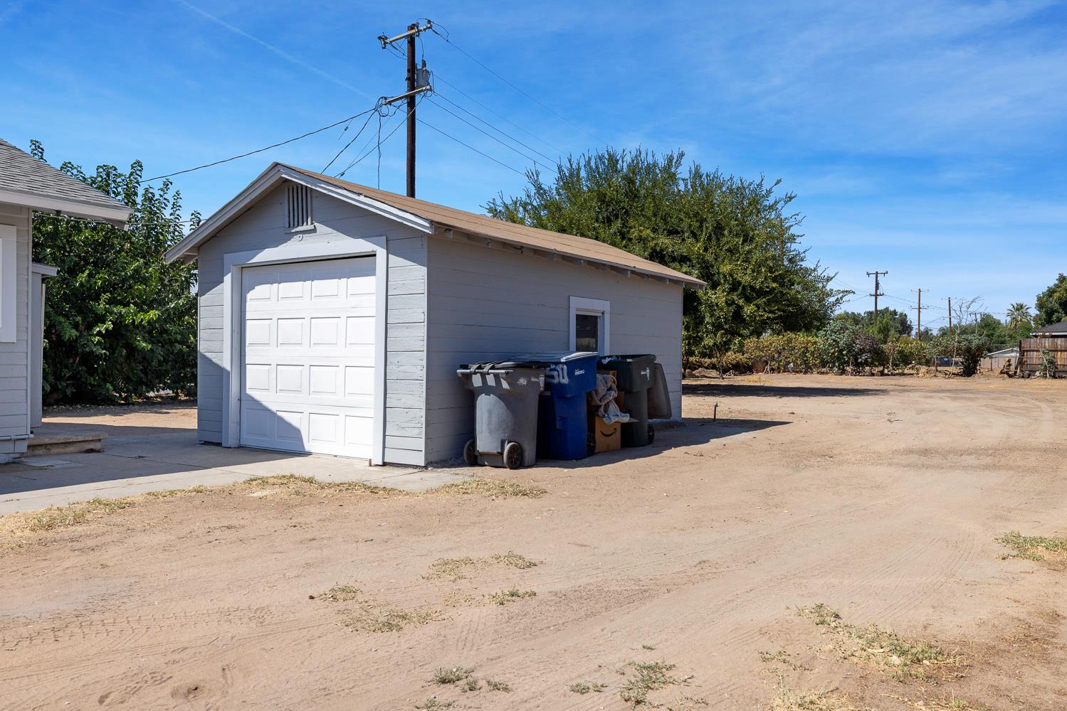 3639 E Lowe Ave, Fresno, CA 93702