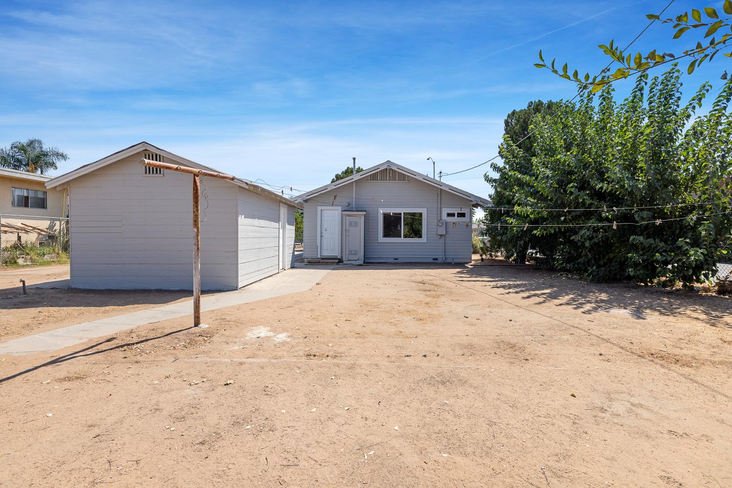 3639 E Lowe Ave, Fresno, CA 93702