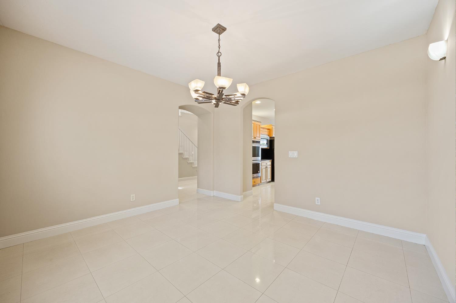 6640 W Celeste Ave, Fresno, CA 93723