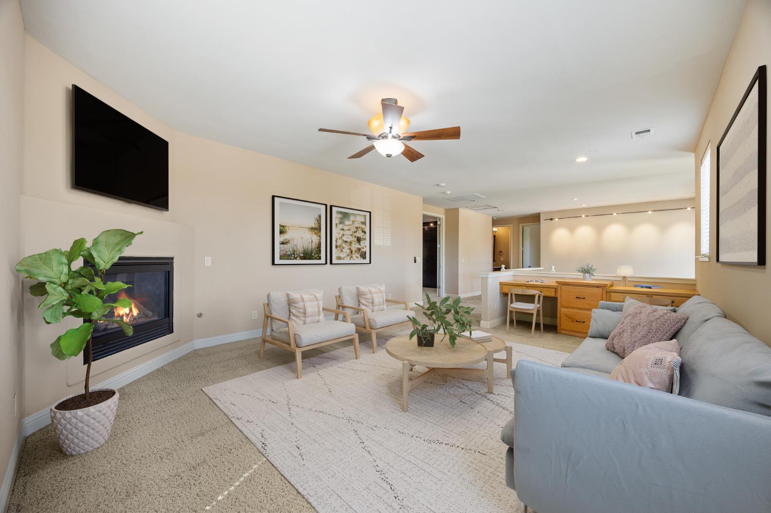 6640 W Celeste Ave, Fresno, CA 93723