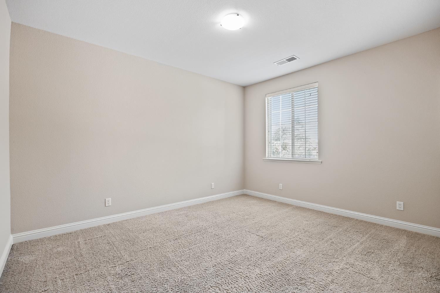 6640 W Celeste Ave, Fresno, CA 93723