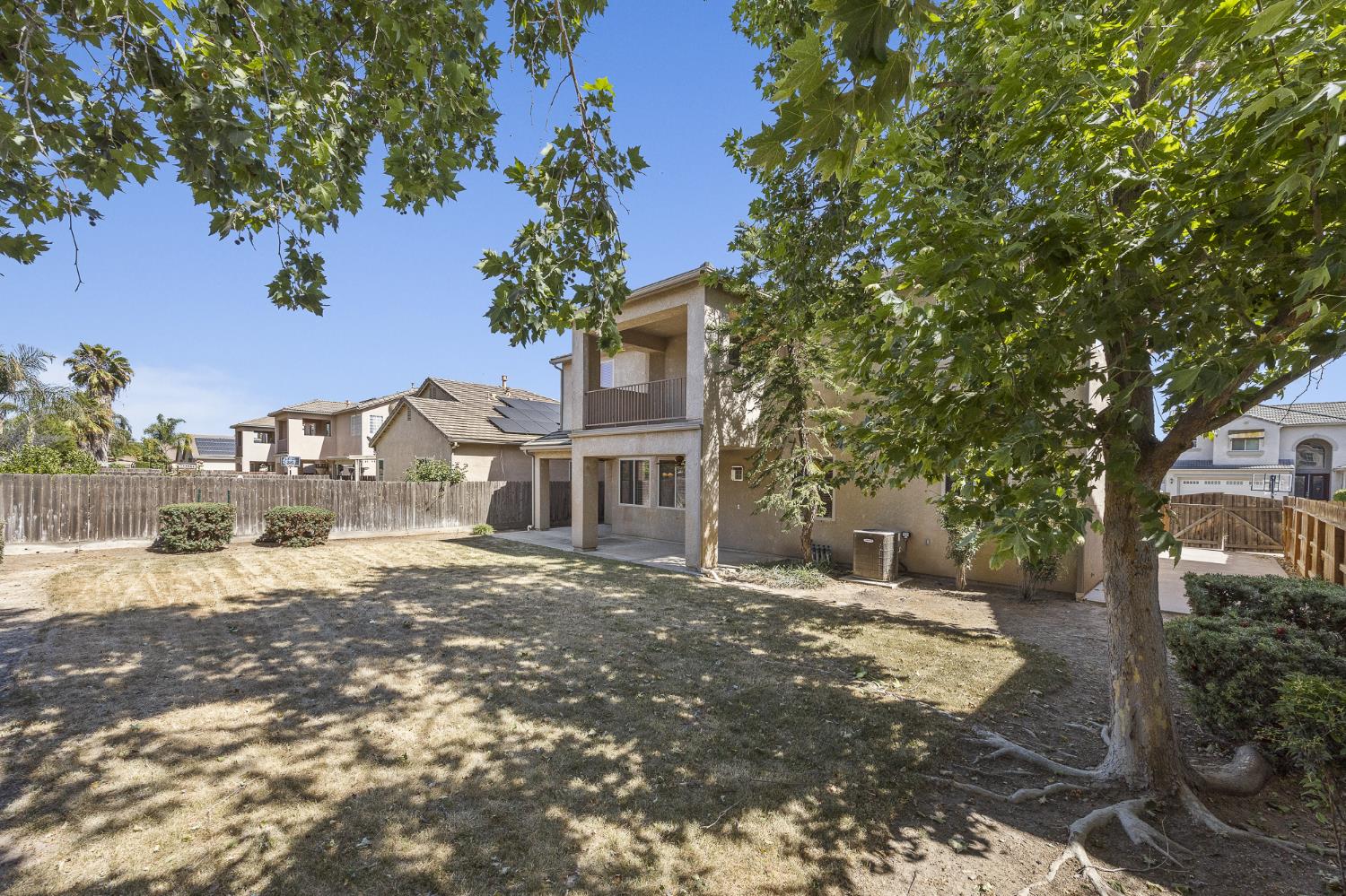 6640 W Celeste Ave, Fresno, CA 93723