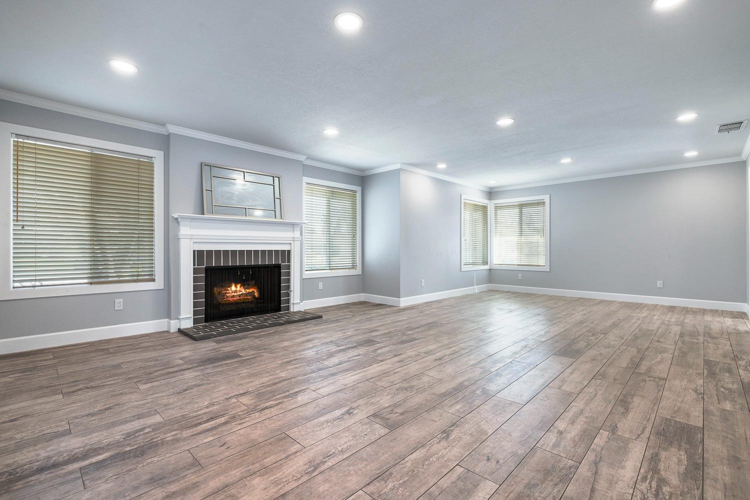 6701 N Dewey, Fresno, CA 93711