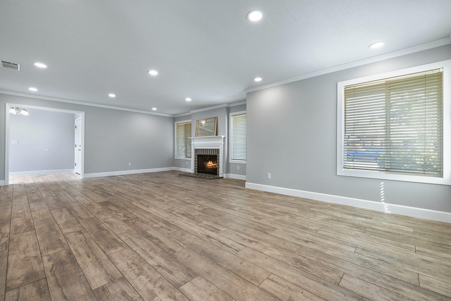 6701 N Dewey, Fresno, CA 93711