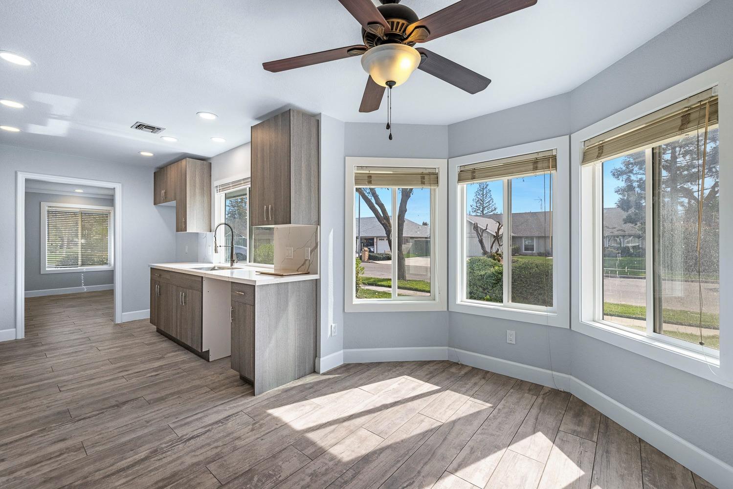 6701 N Dewey, Fresno, CA 93711
