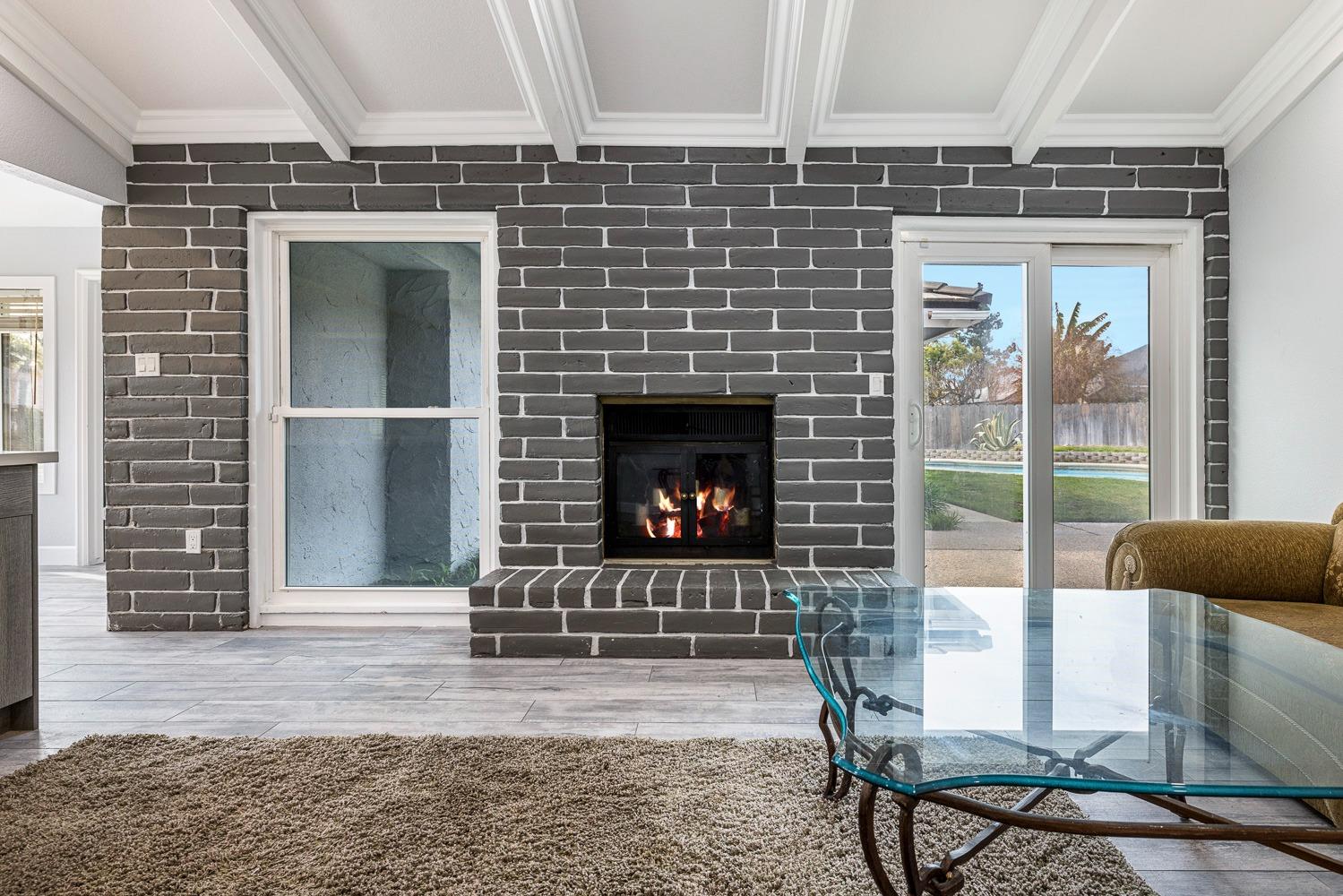 6701 N Dewey, Fresno, CA 93711