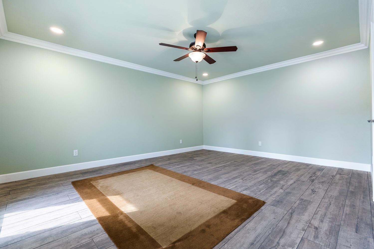 6701 N Dewey, Fresno, CA 93711