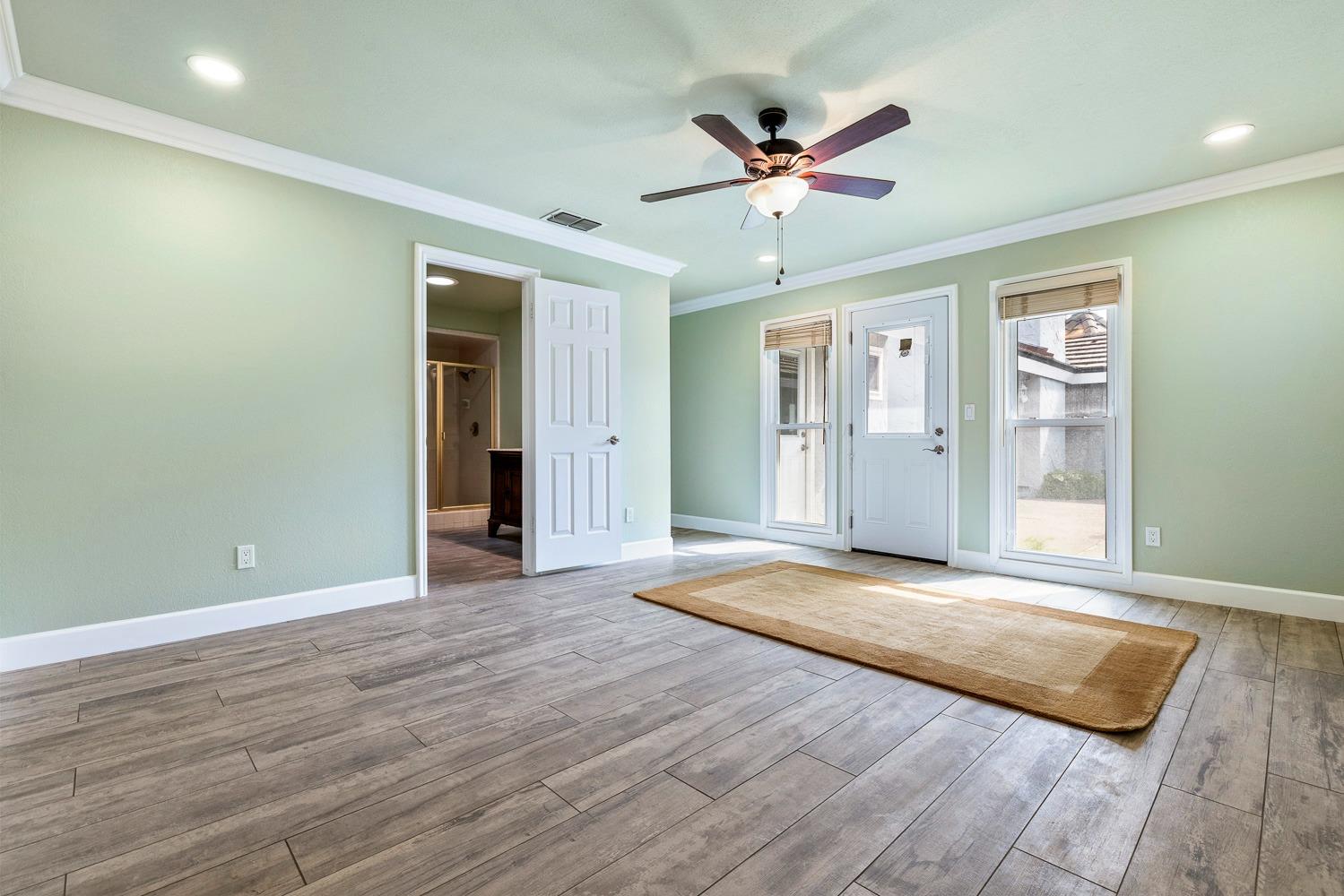 6701 N Dewey, Fresno, CA 93711