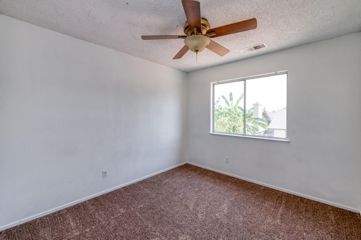 3340 N Dante Ave, Fresno, CA 93722