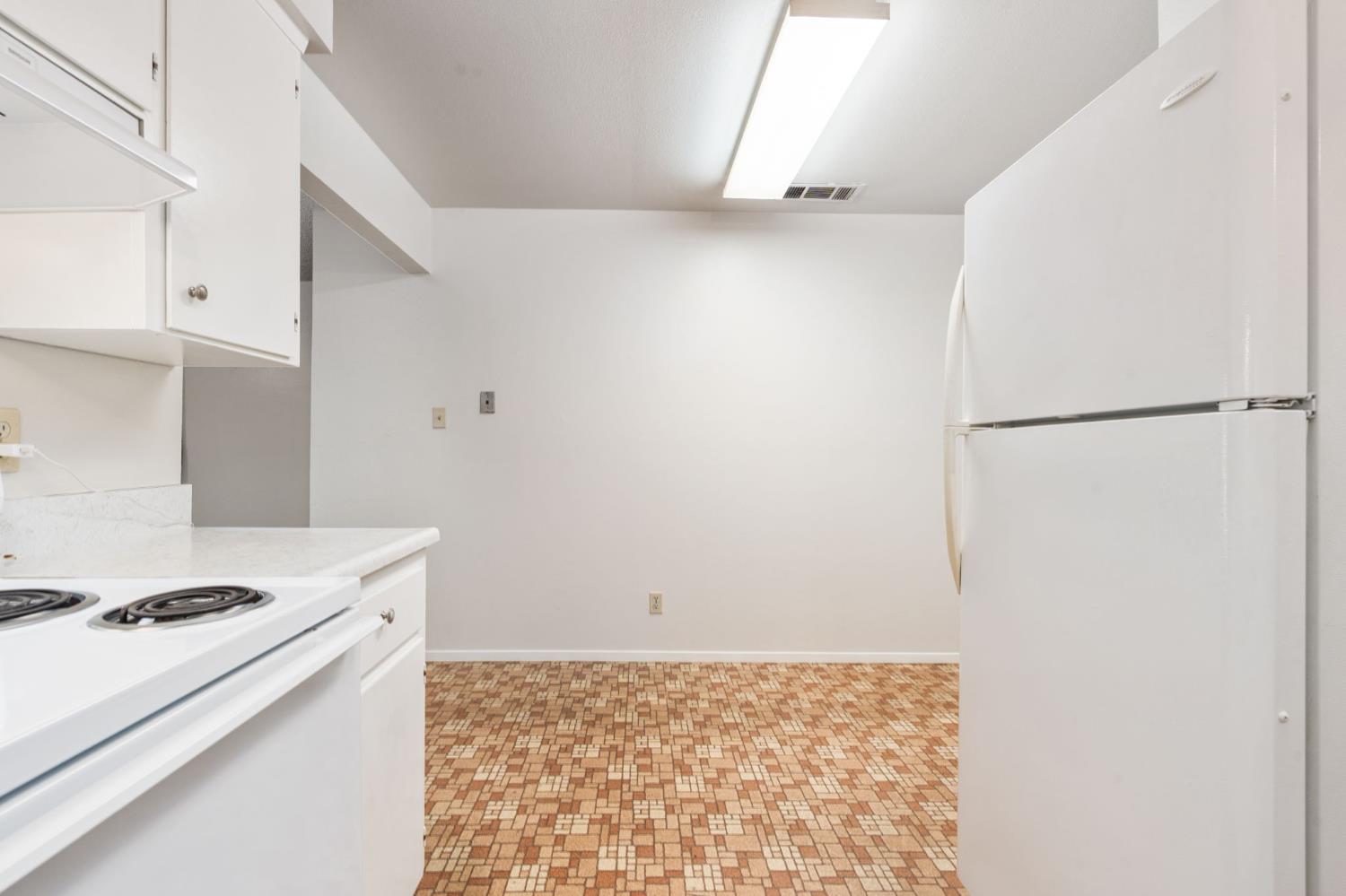 4484 N Woodson Ave, Fresno, CA 93705