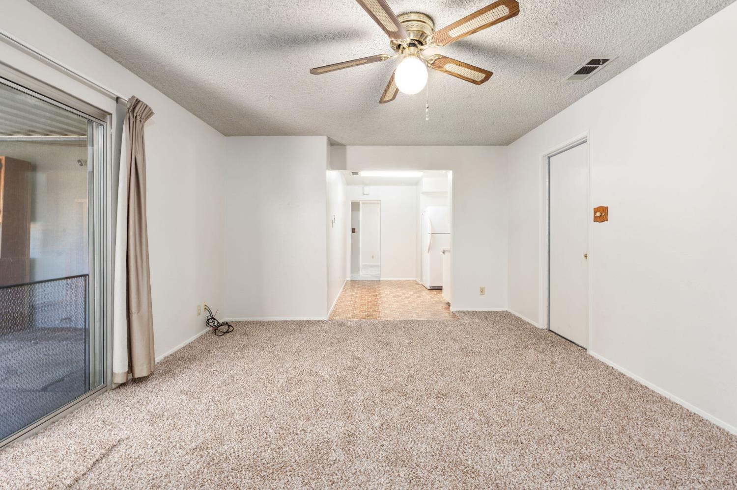 4484 N Woodson Ave, Fresno, CA 93705