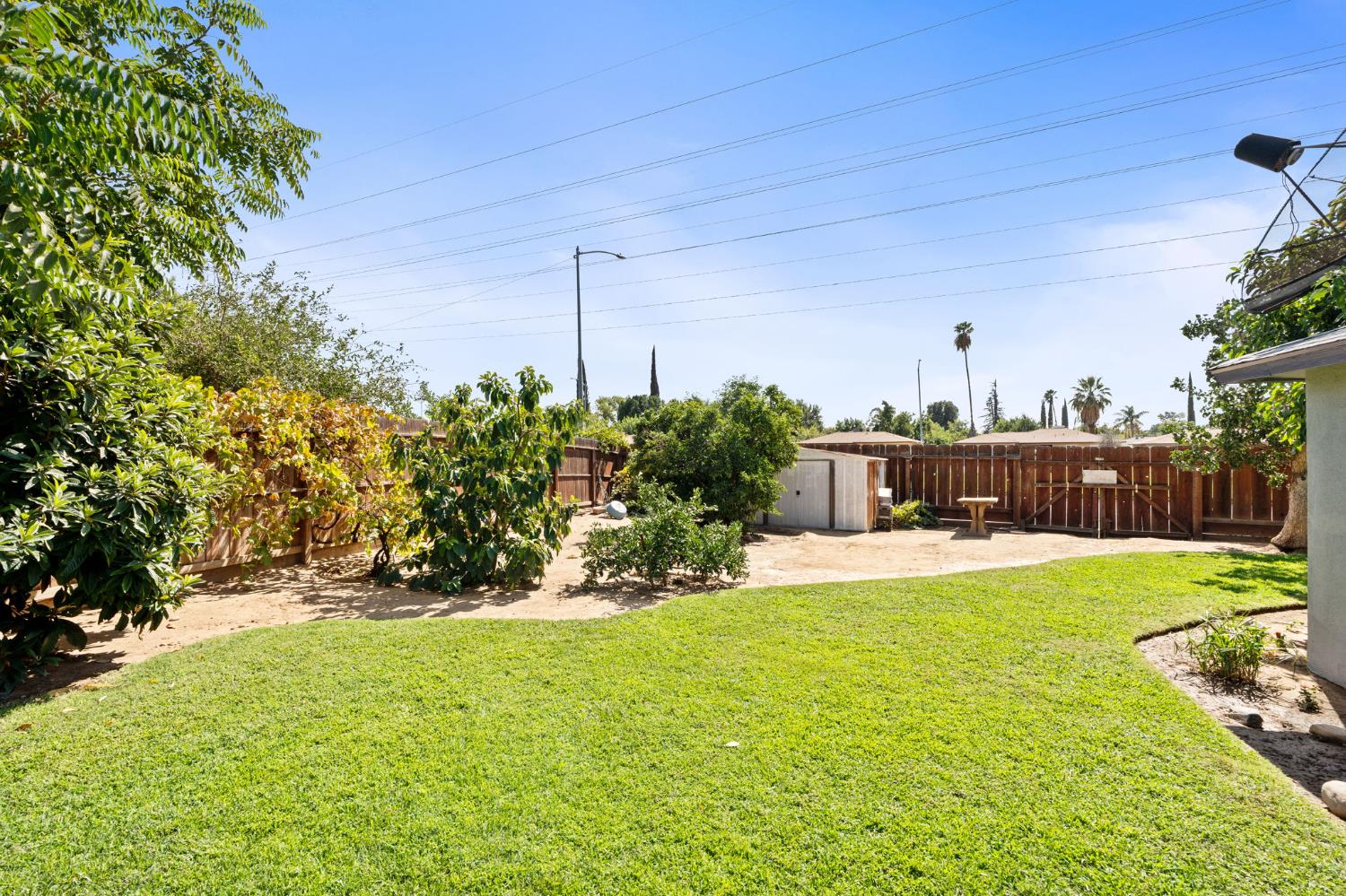 4484 N Woodson Ave, Fresno, CA 93705
