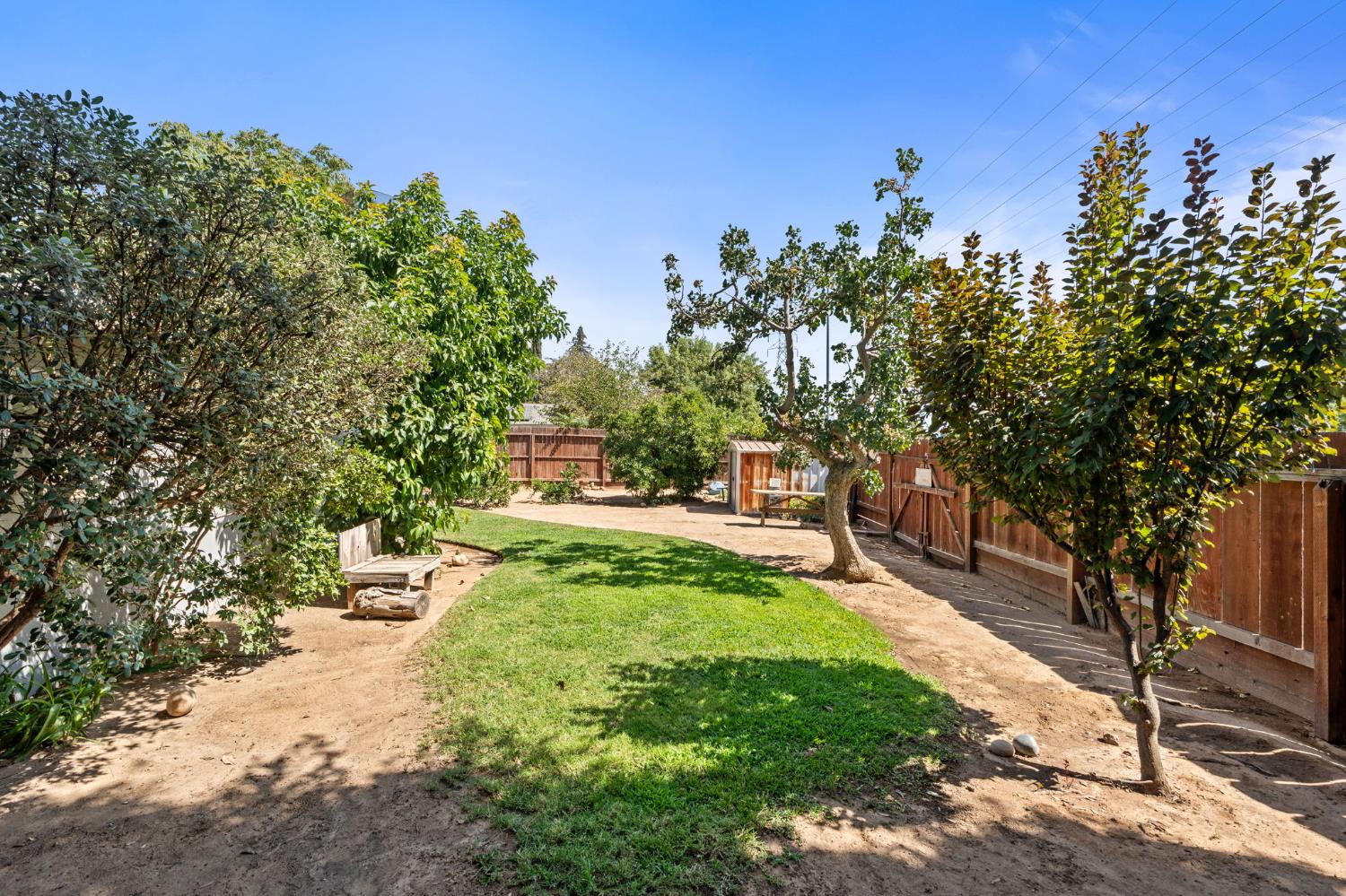 4484 N Woodson Ave, Fresno, CA 93705