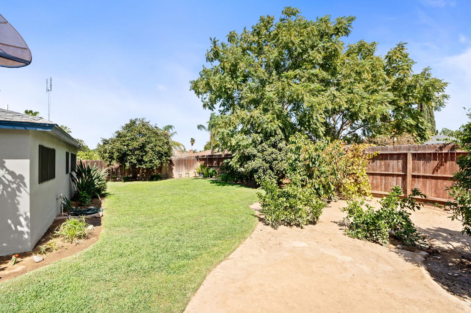 4484 N Woodson Ave, Fresno, CA 93705