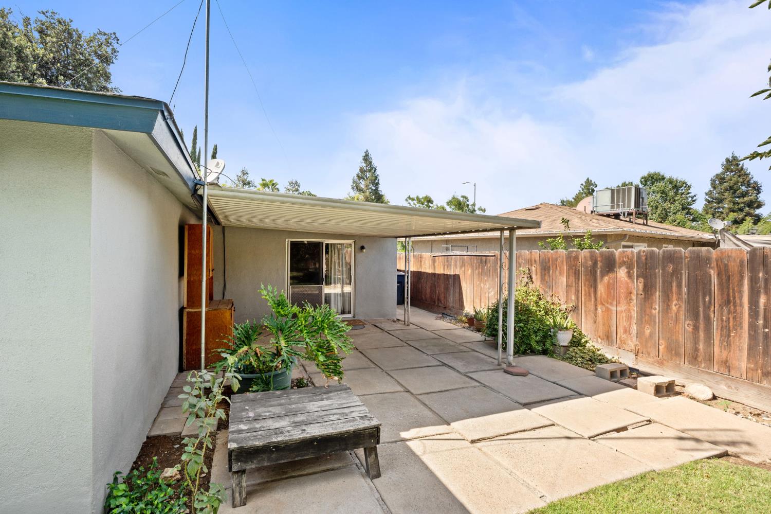 4484 N Woodson Ave, Fresno, CA 93705