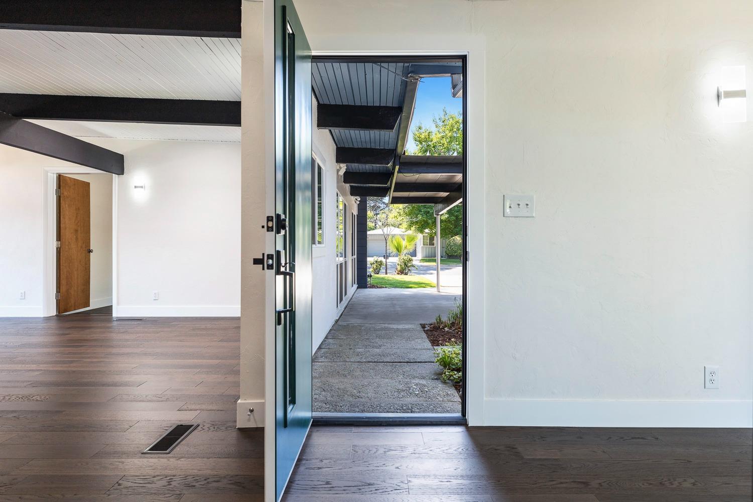 3862 N Orchard St, Fresno, CA 93726