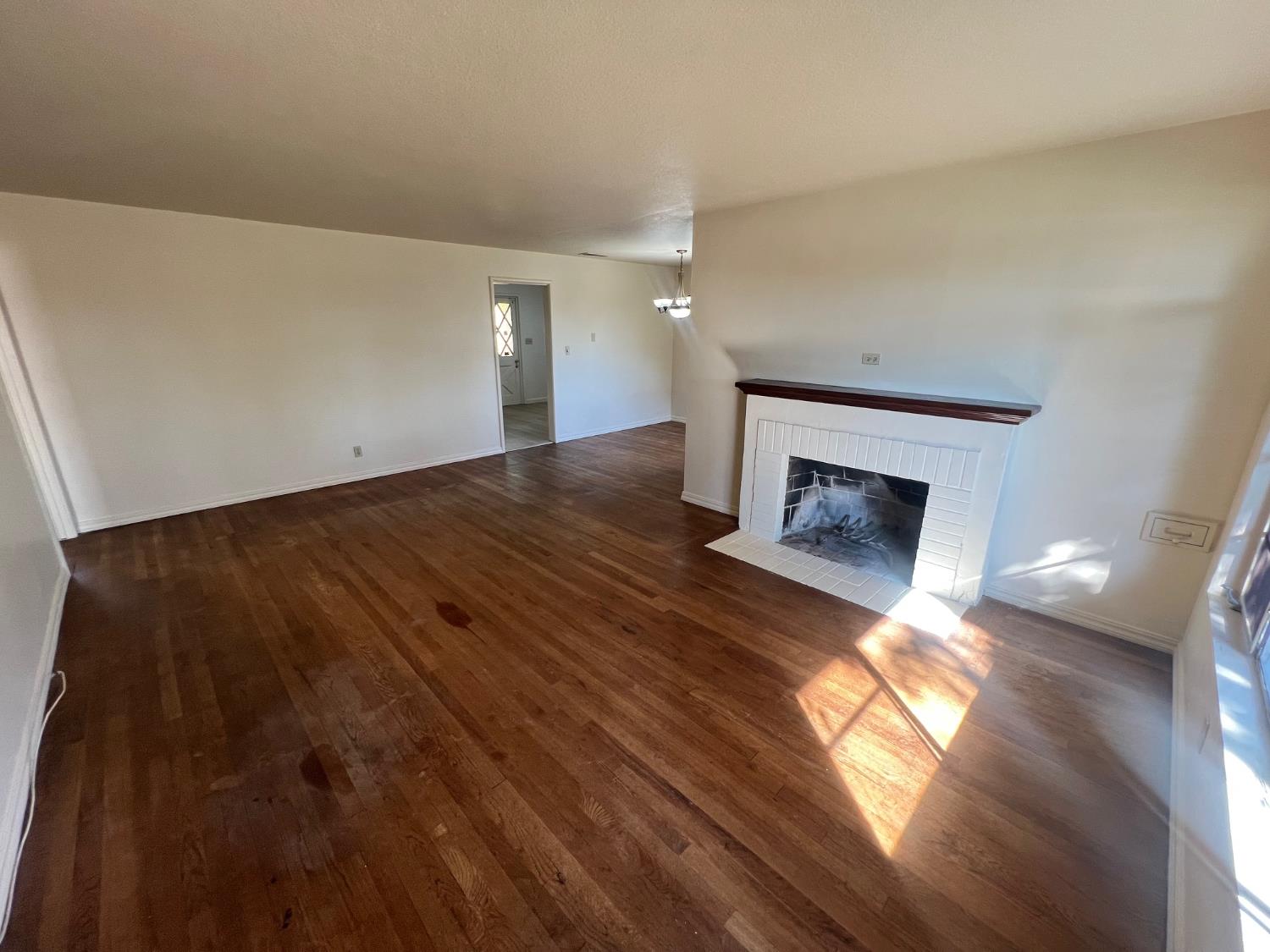 424 W Robinson Ave, Fresno, CA 93705