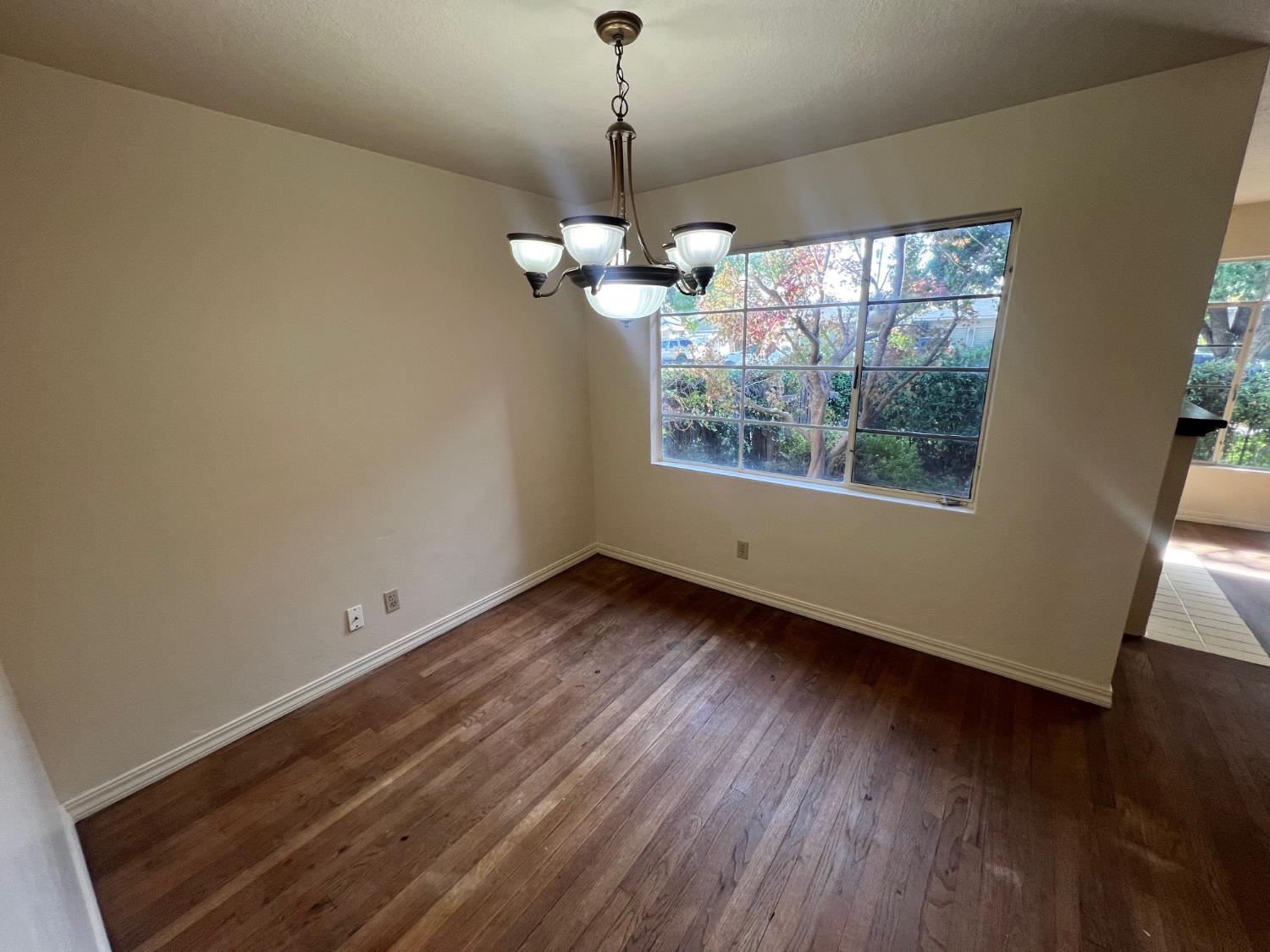 424 W Robinson Ave, Fresno, CA 93705