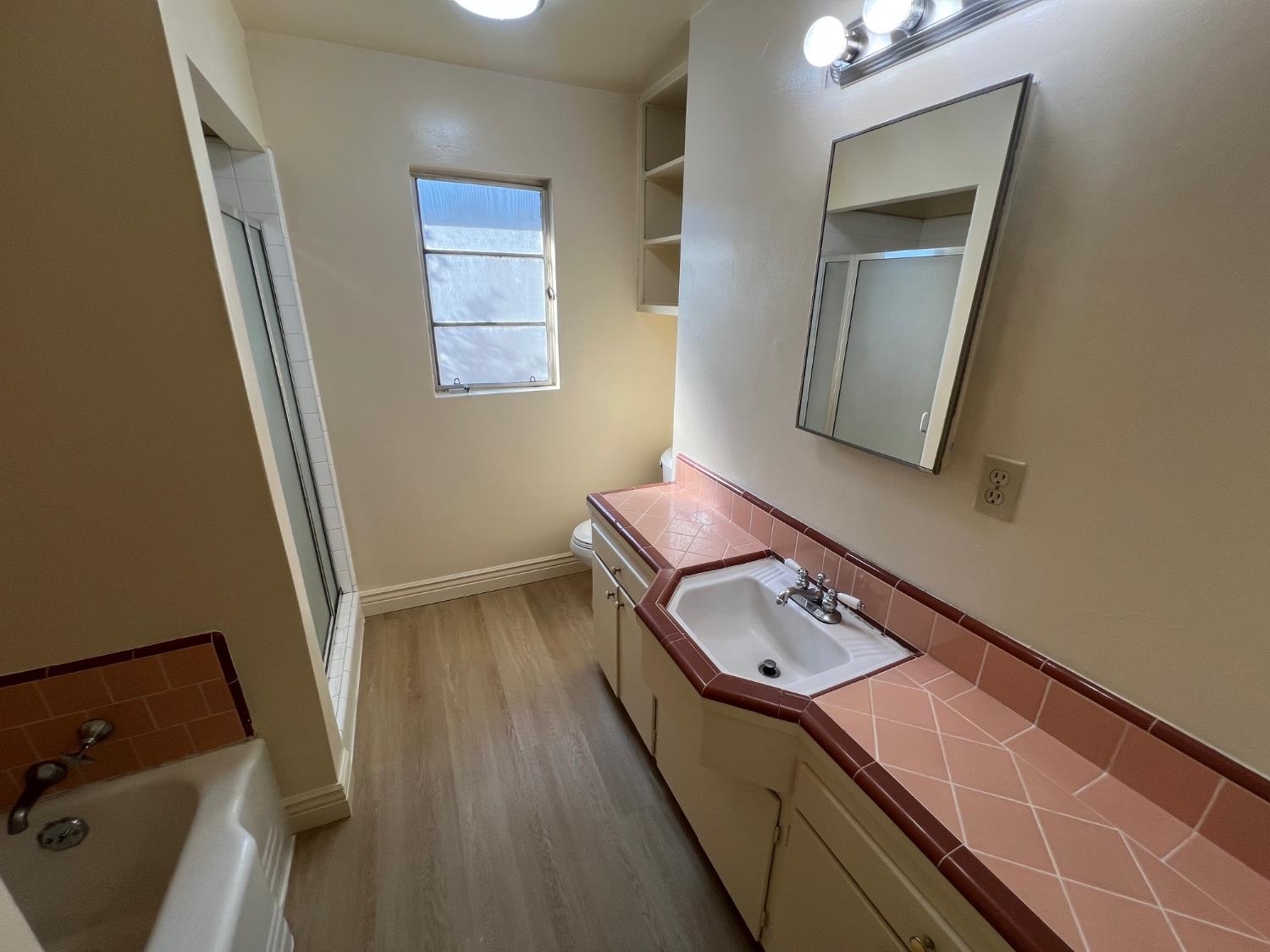 424 W Robinson Ave, Fresno, CA 93705