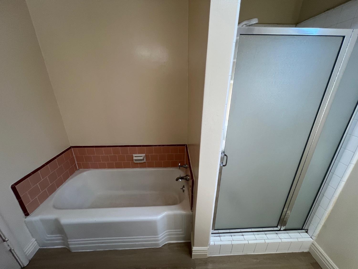 424 W Robinson Ave, Fresno, CA 93705