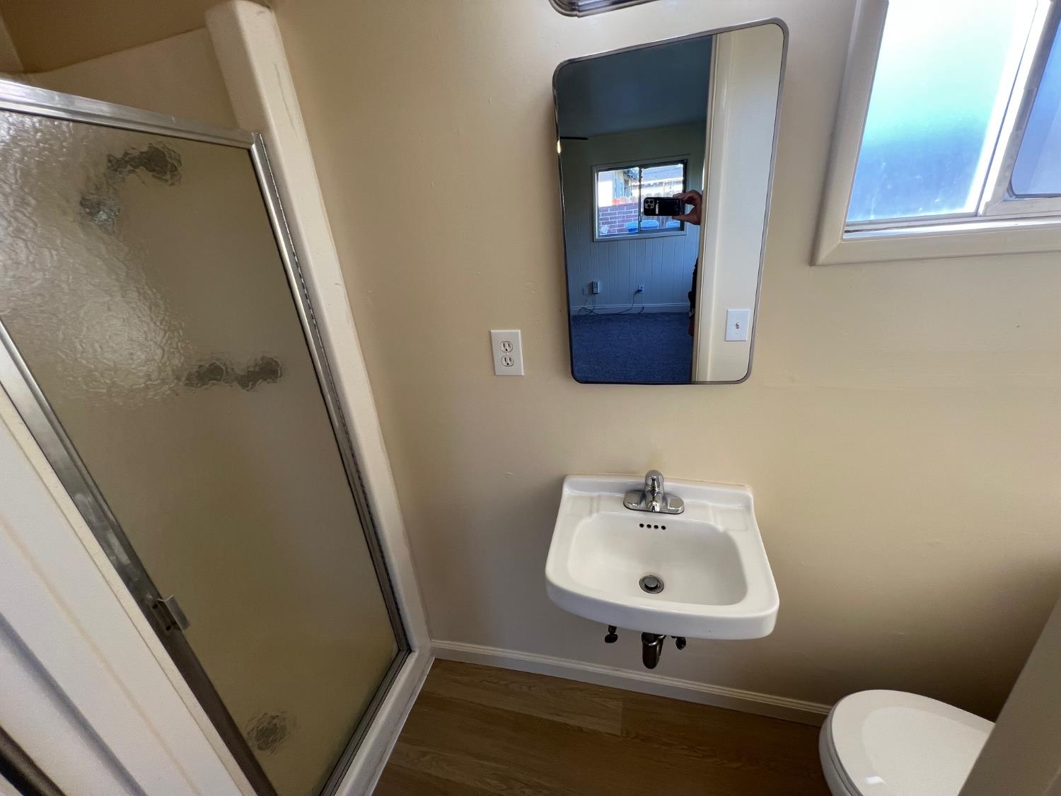 424 W Robinson Ave, Fresno, CA 93705