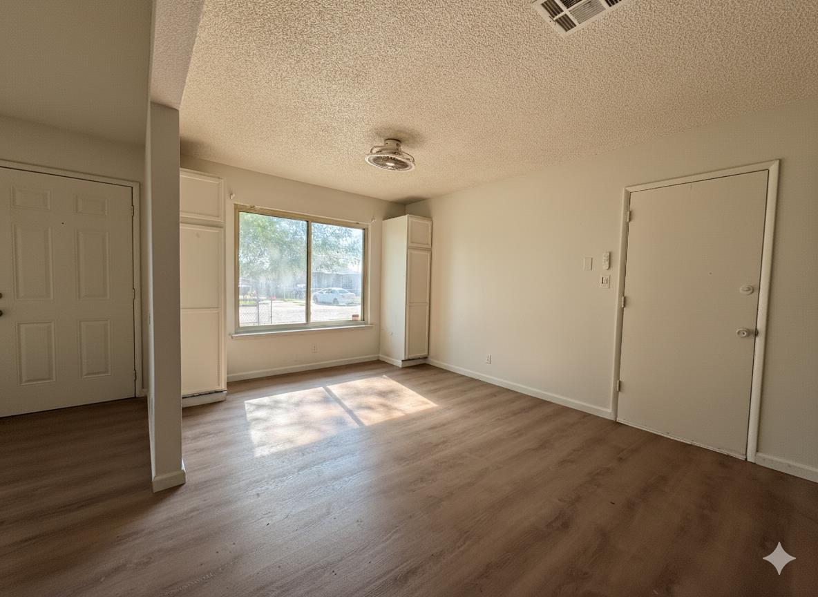 955 E Kaviland Ave, Fresno, CA 93706