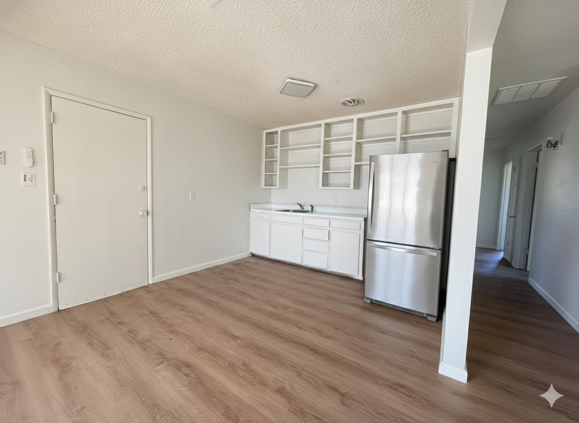 955 E Kaviland Ave, Fresno, CA 93706