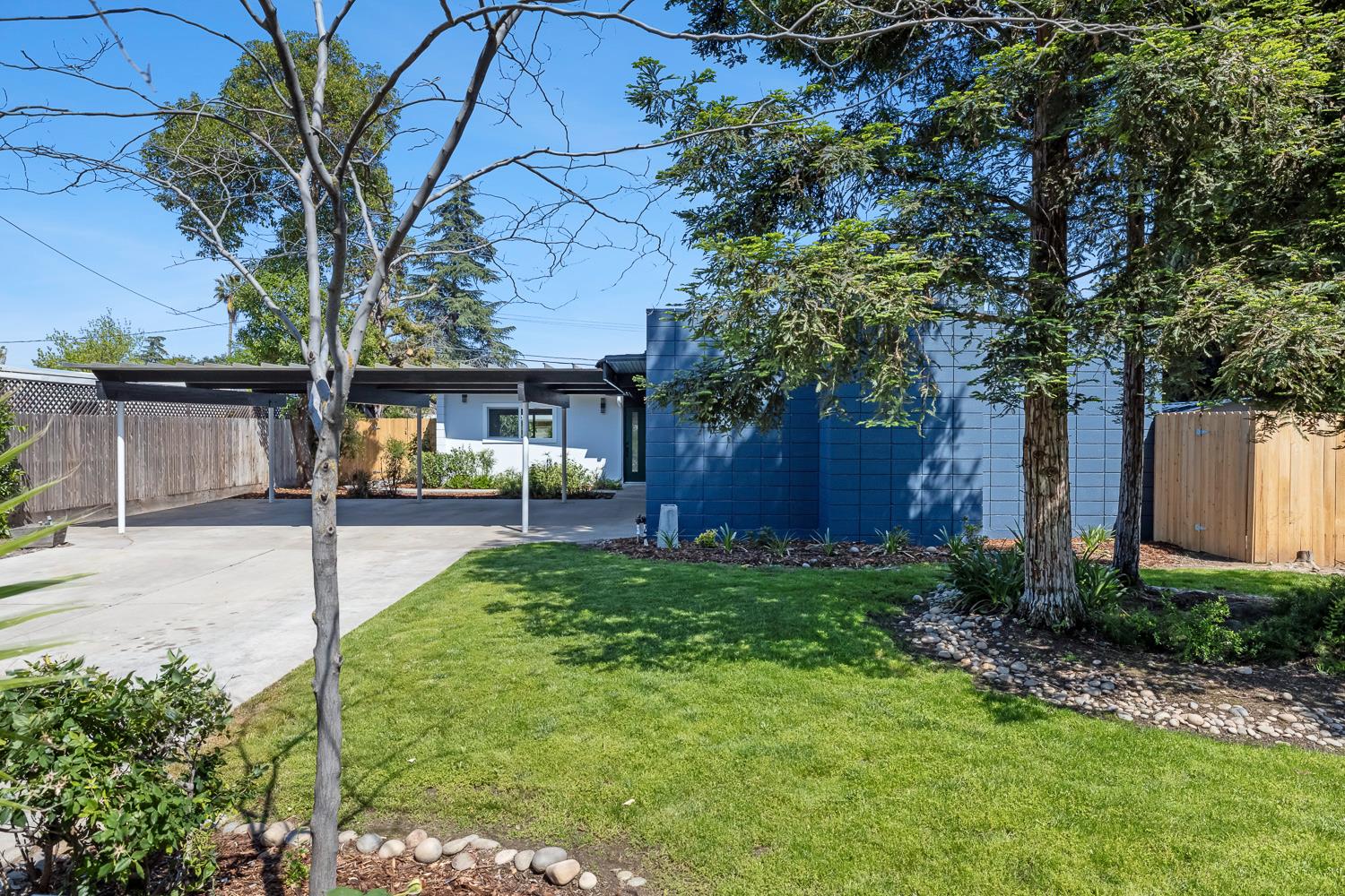 3862 N Orchard St, Fresno, CA 93726