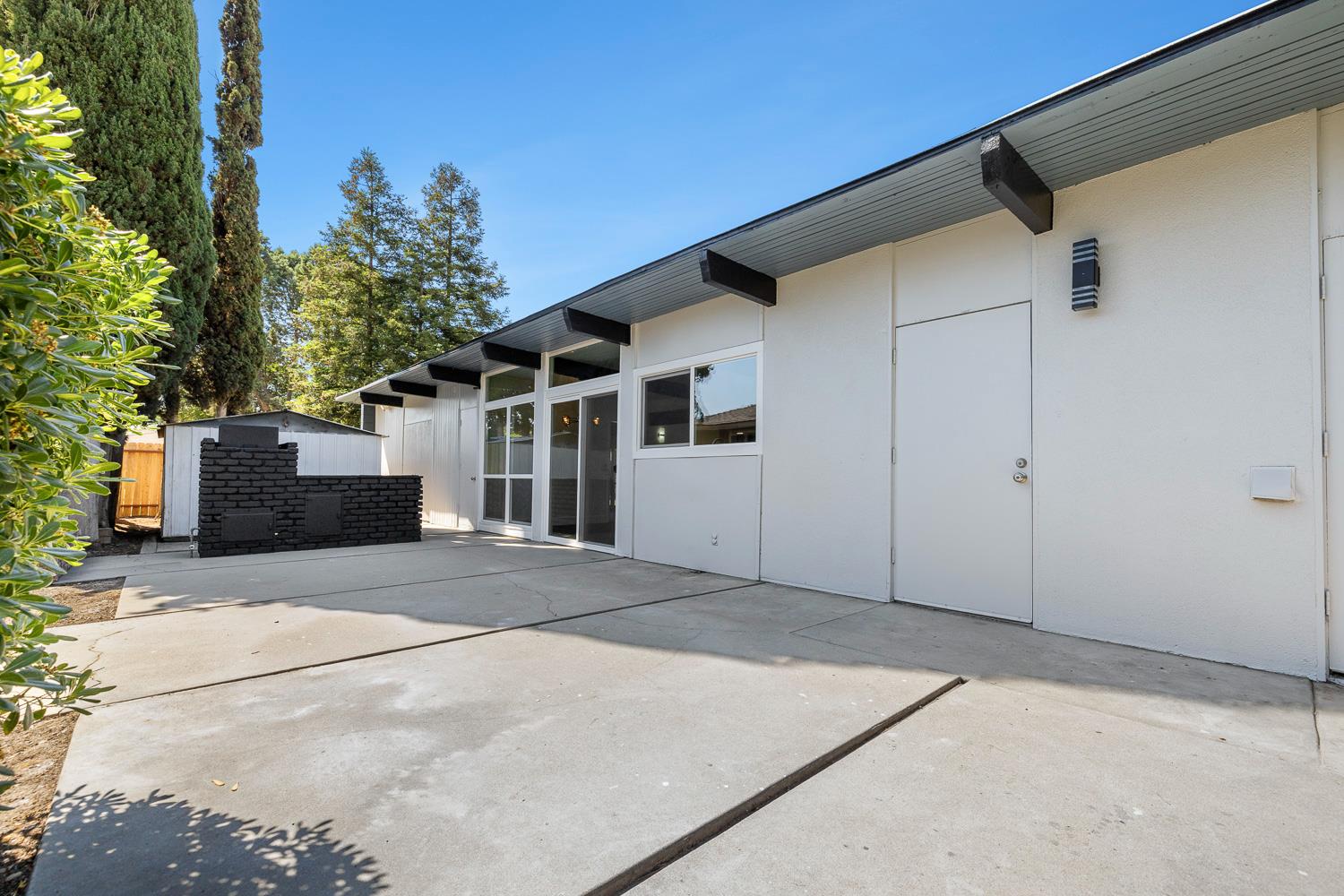 3862 N Orchard St, Fresno, CA 93726