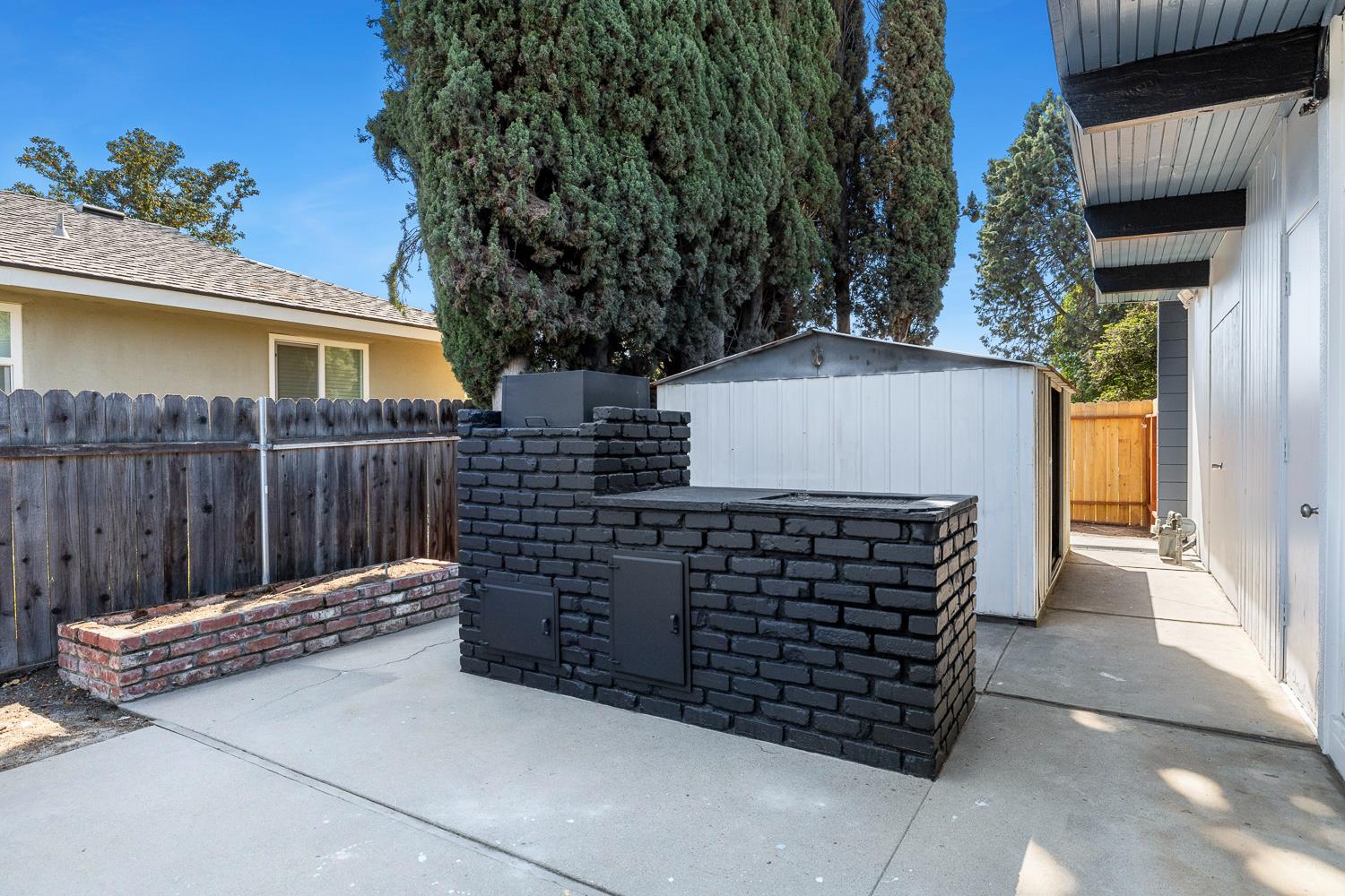 3862 N Orchard St, Fresno, CA 93726