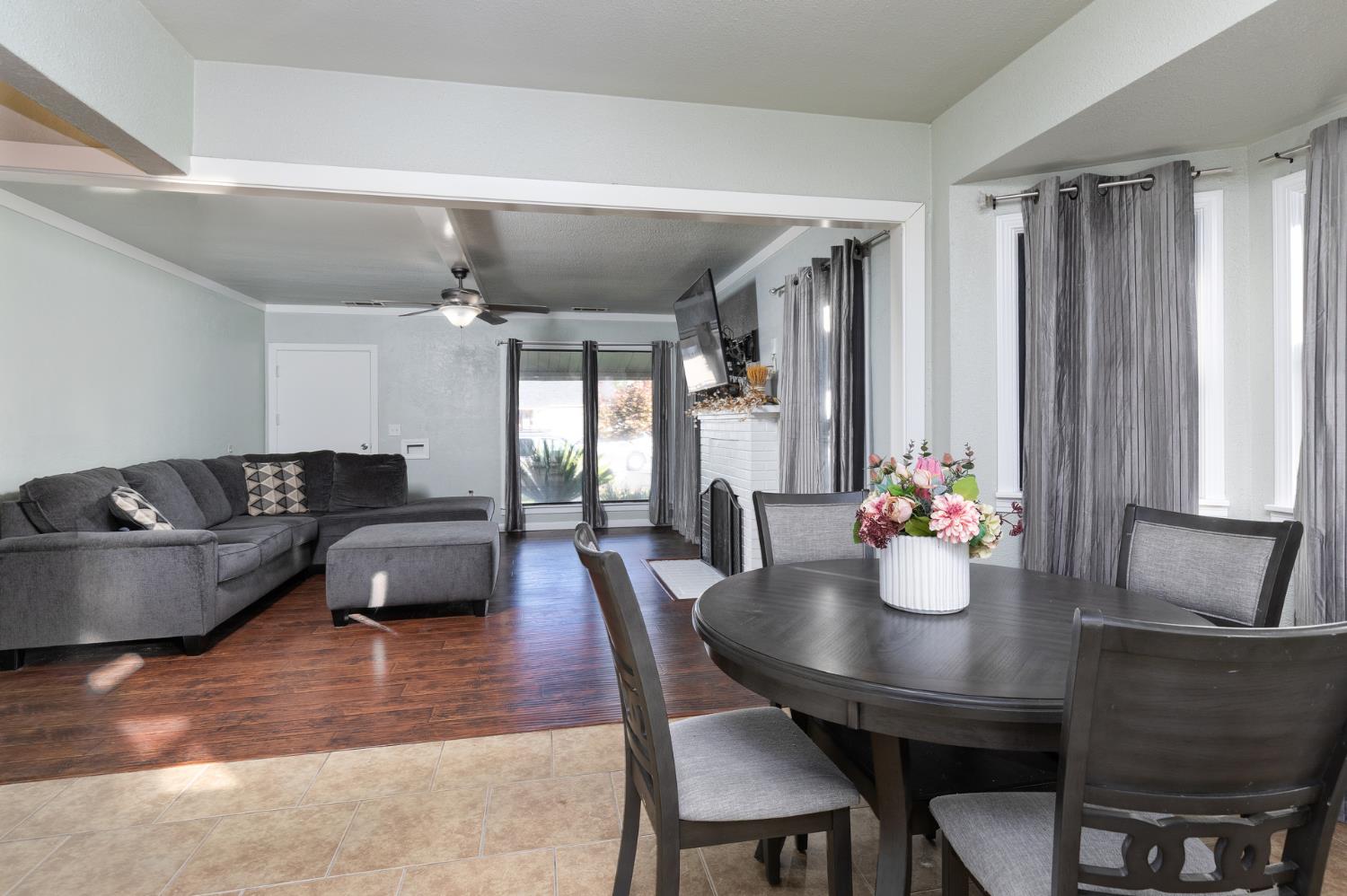 1879 Mayfair Dr E, Fresno, CA 93703