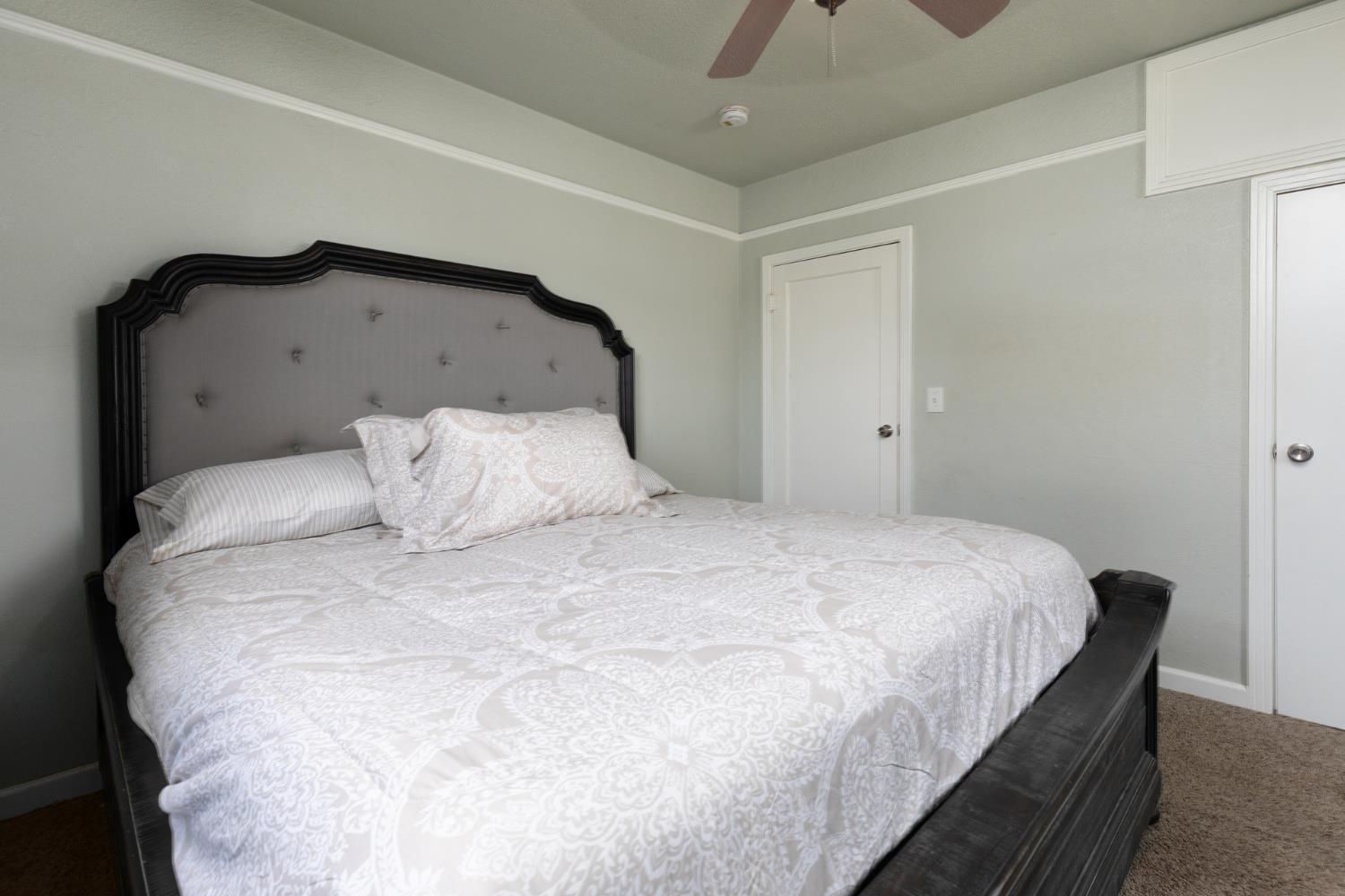 1879 Mayfair Dr E, Fresno, CA 93703