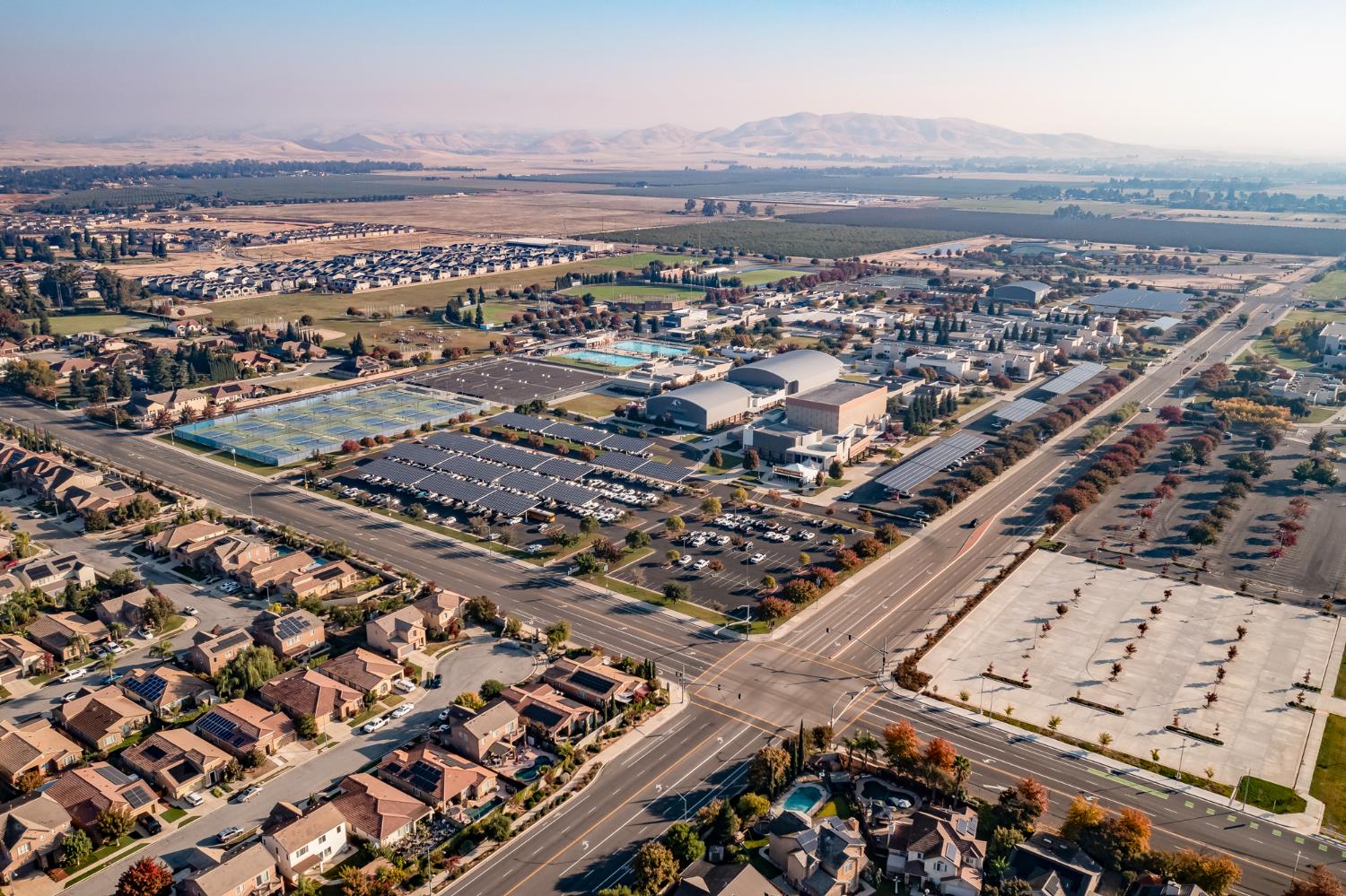 2356 E Carter Ave, Fresno, CA 93730