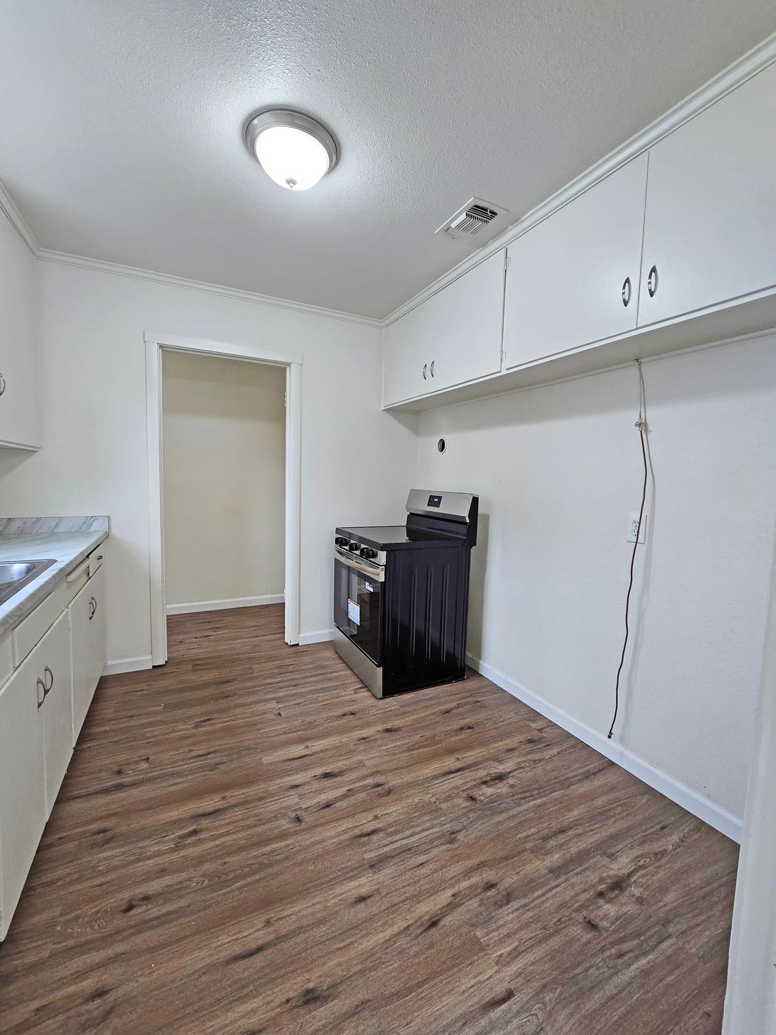 216 E Ashlan Ave, Fresno, CA 93704