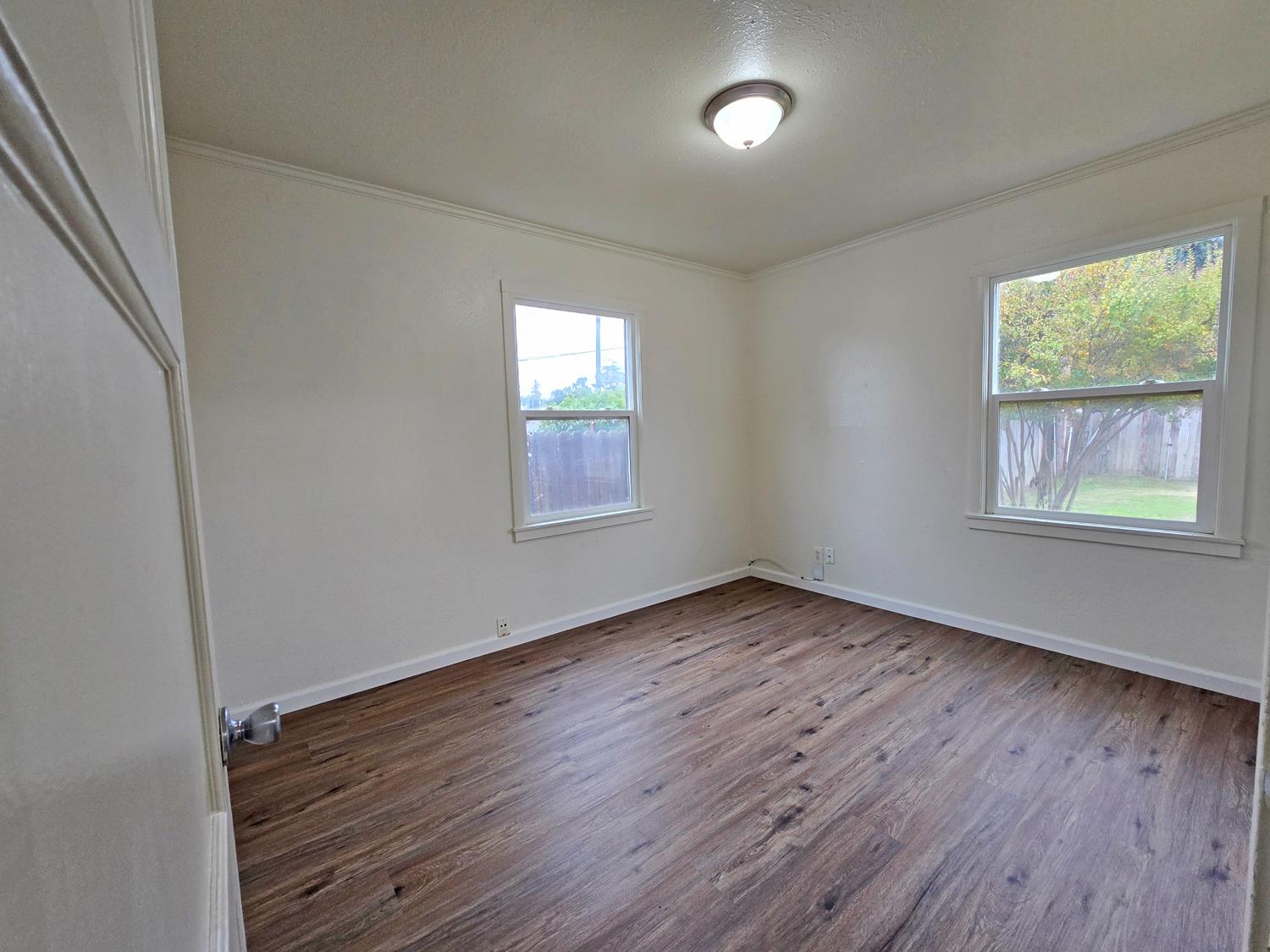 216 E Ashlan Ave, Fresno, CA 93704