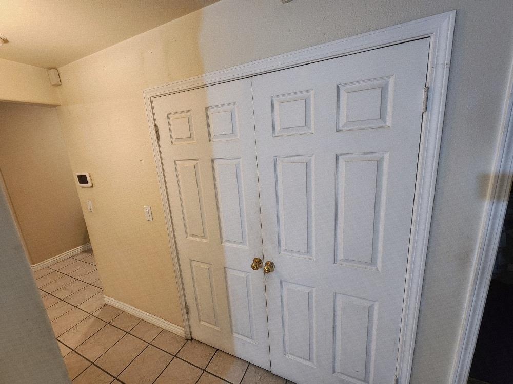 4902 E Eugenia Ave, Fresno, CA 93725