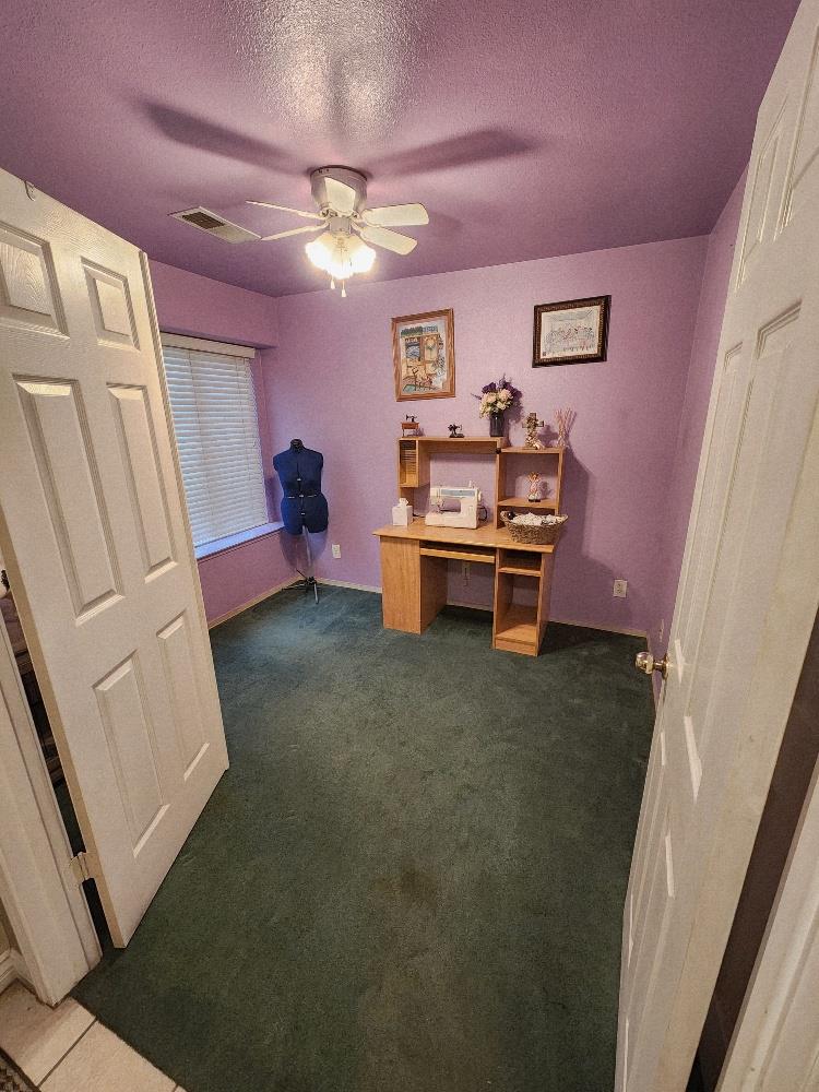 4902 E Eugenia Ave, Fresno, CA 93725