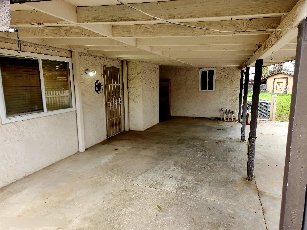 4902 E Eugenia Ave, Fresno, CA 93725