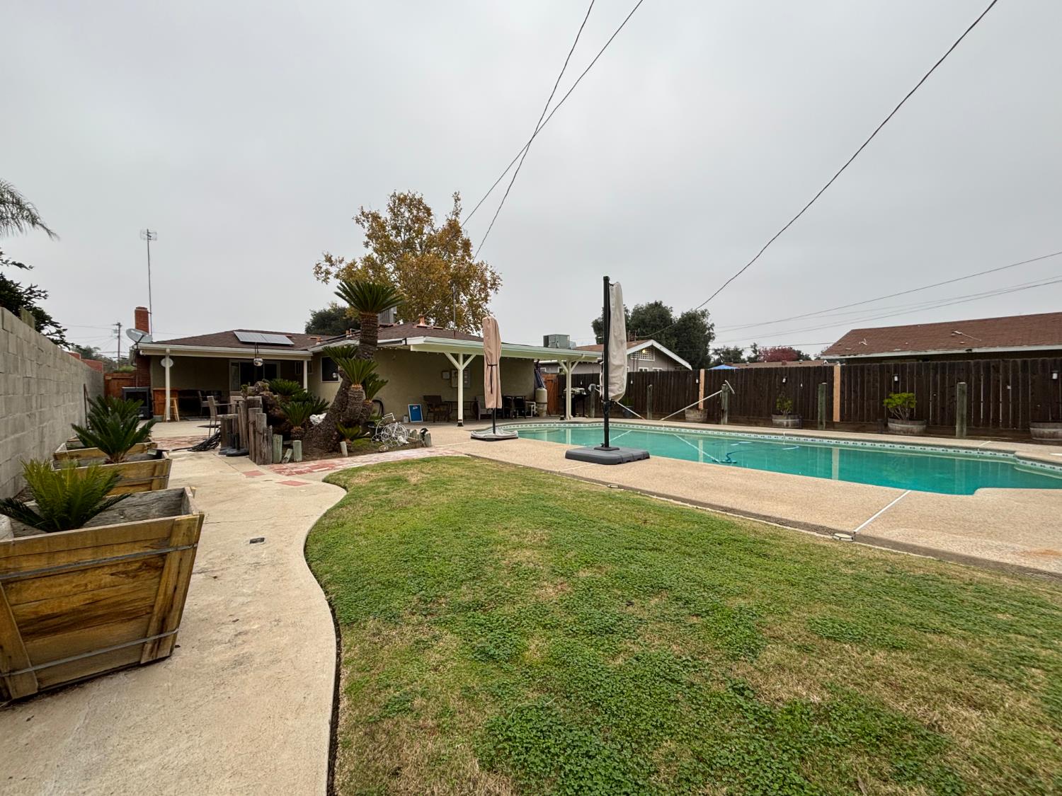 3256 E Lowe Ave, Fresno, CA 93702