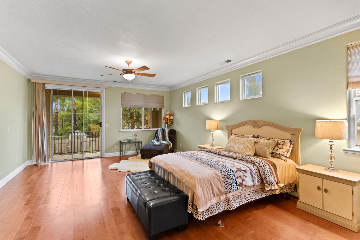 2878 E Omaha Ave, Fresno, CA 93720