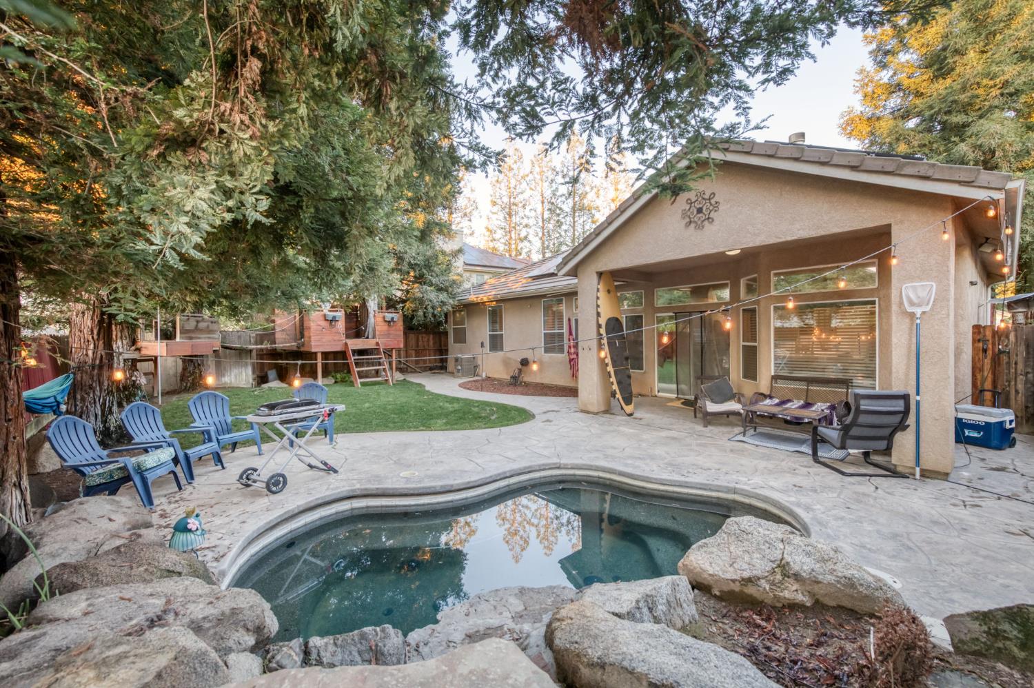 7839 N Carnegie Ave, Fresno, CA 93722