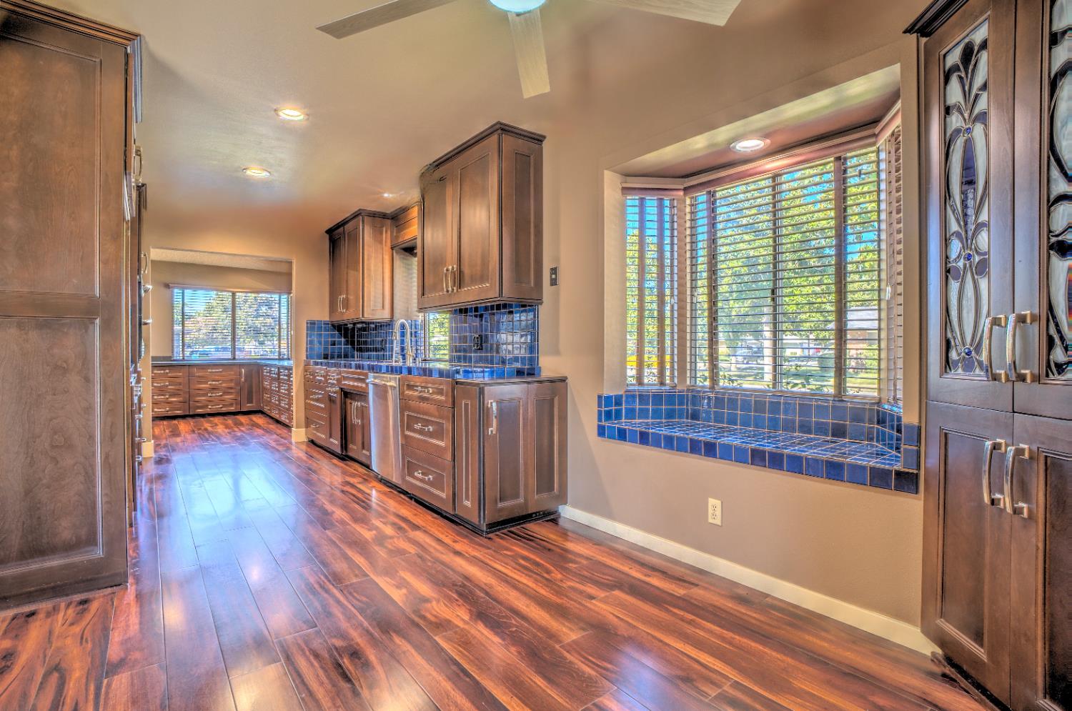 709 W Alamos Ave, Fresno, CA 93705